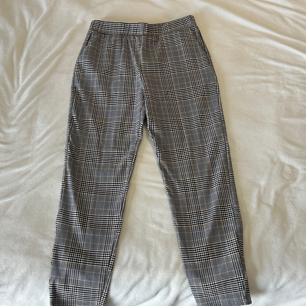Women’s Gray Plaid Pants